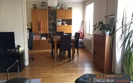 Vendu appartement 3 pièces 52.00 m², 69003