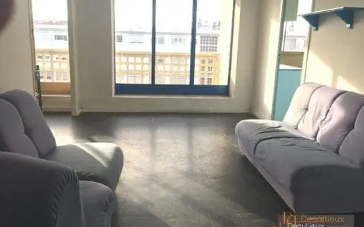 Vendu appartement 3 pièces 53.00 m², 69100