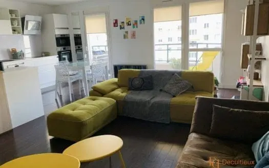 Vendu appartement 3 pièces 67.00 m², 69100