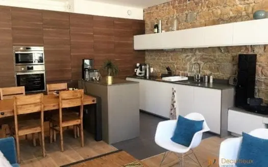 Vendu appartement 3 pièces 81.00 m², 69006