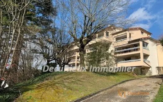 Vendu appartement 3 pièces 90.00 m², 69260