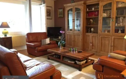 Vendu appartement 4 pièces 103.00 m², 69100