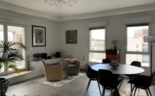 Vendu appartement 4 pièces 90.00 m², 69007