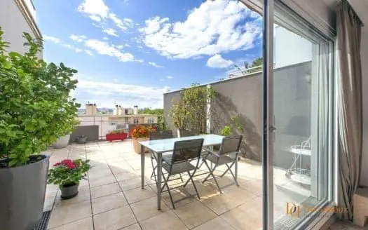 Vendu appartement 5 pièces 138.50 m², 69100