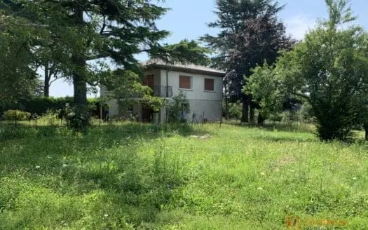 Vendu maison 5 pièces 82.00 m², 69720
