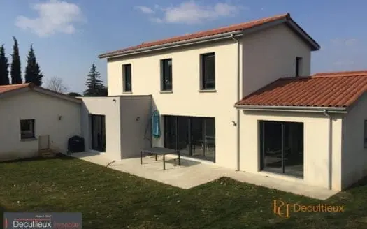 Vendu maison 6 pièces 164.00 m², 69890