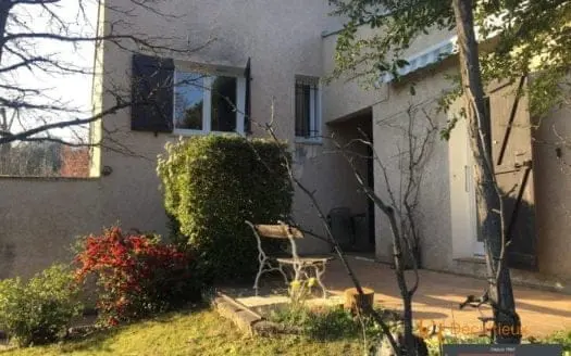 Vendu maison 6 pièces 207.04 m², 69160