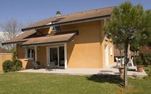 Vendu maison 6 pièces 140.00 m², 74500