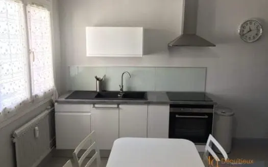 Vendu appartement 3 pièces 62.00 m², 69100