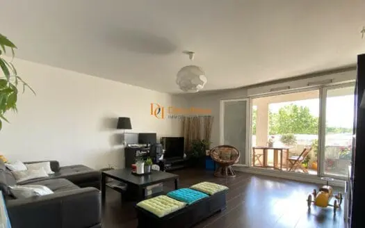 Vendu appartement 3 pièces 80.00 m², 69100
