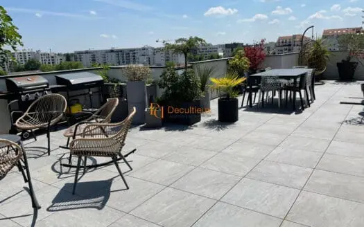 Vendu appartement 4 pièces 87.14 m², 69100