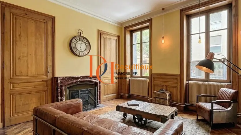 Appartement 4 pièces 93 m² · à Villeurbanne · 93 m² · 295 000 €