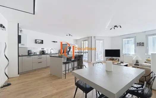Vente appartement 3 pièces 76.89 m², 69100
