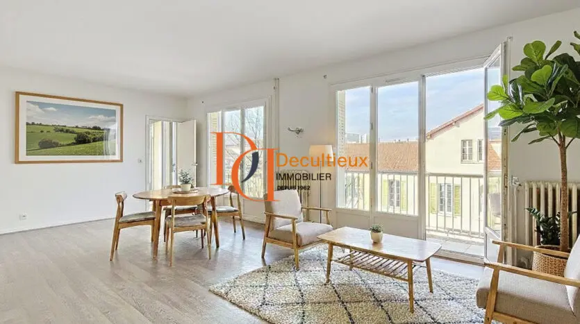 Appartement 5 pièces 90 m² · à Lyon · 90 m² · 219 000 €