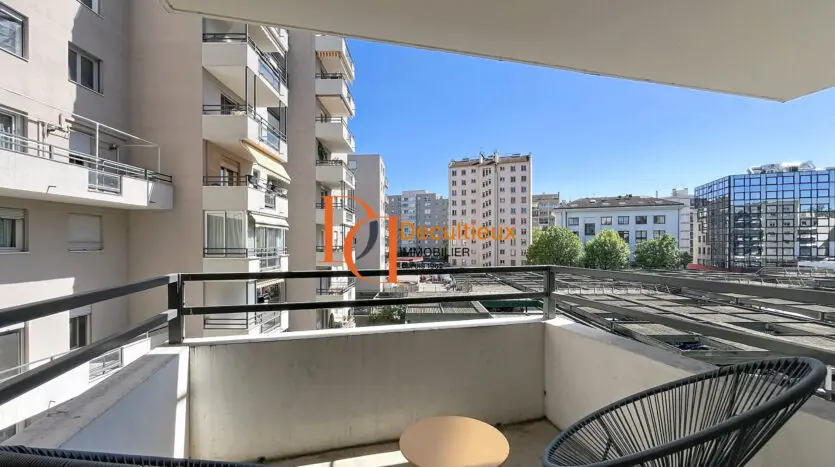 Appartement 5 pièces 72 m² · à Villeurbanne · 72 m² · 279 000 €