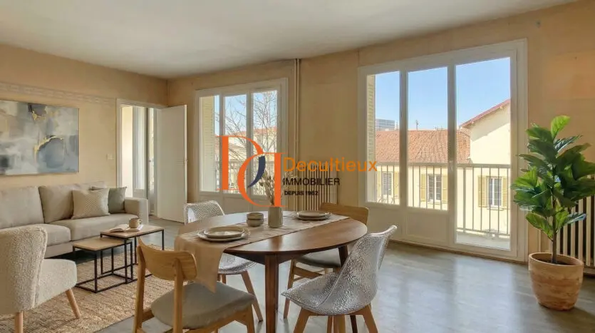 Appartement 5 pièces 90 m² · à Lyon · 90 m² · 219 000 €